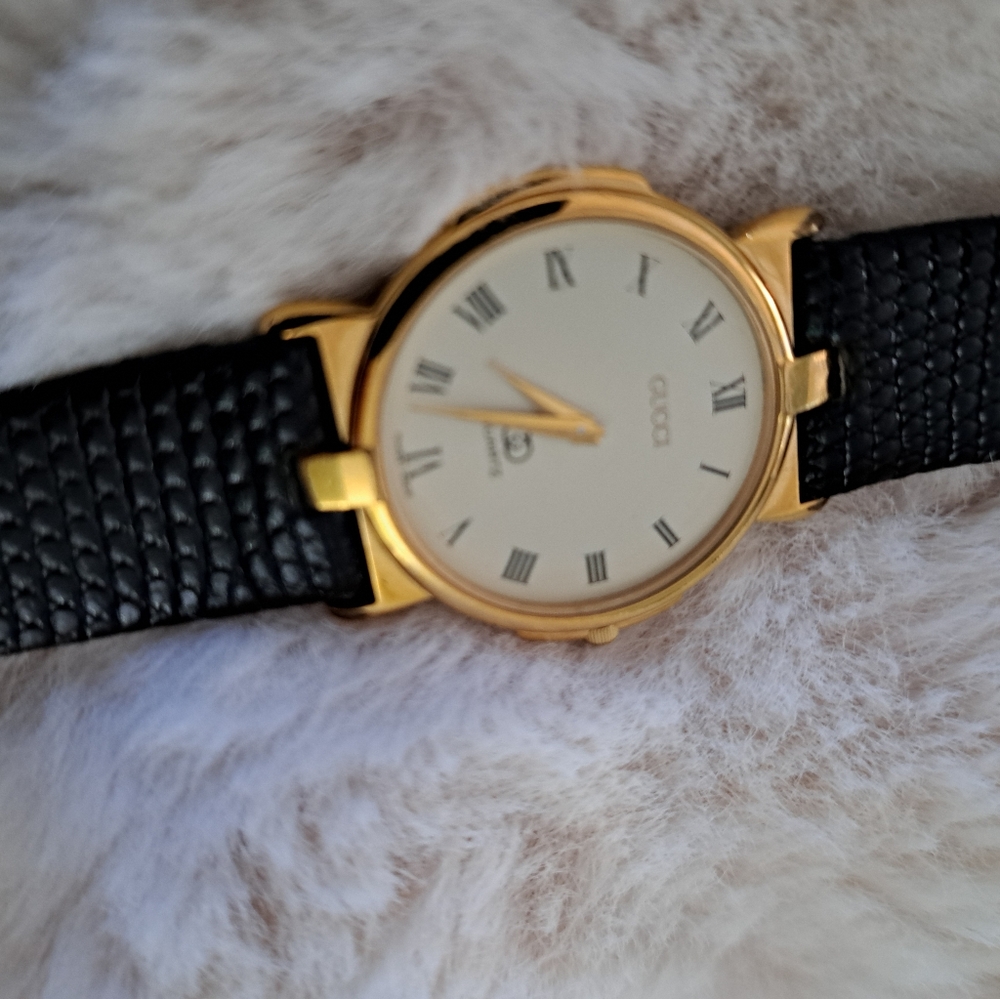 Gucci - Picture 2 of 6